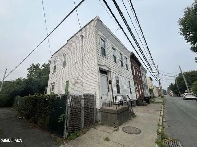 $95,000 | 84 Ida Street, Troy, NY 12180