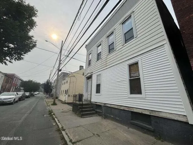 $95,000 | 84 Ida Street, Troy, NY 12180