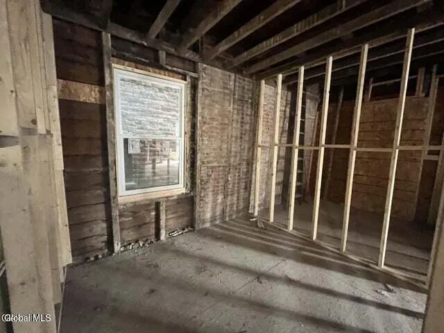 $95,000 | 84 Ida Street, Troy, NY 12180