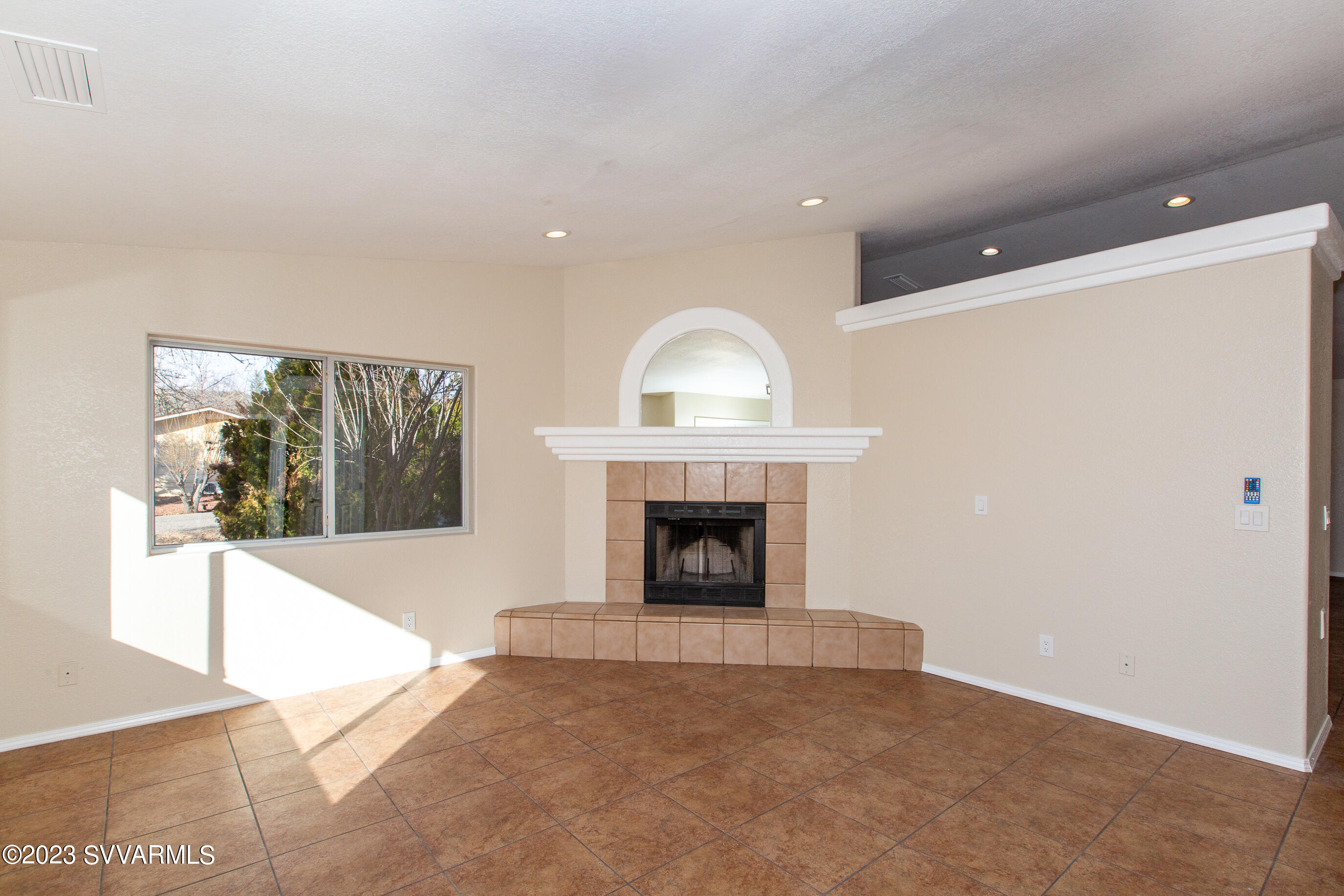 60 Vultee Road Sedona, AZ 86351 - Photo 13 of 38 Living Room