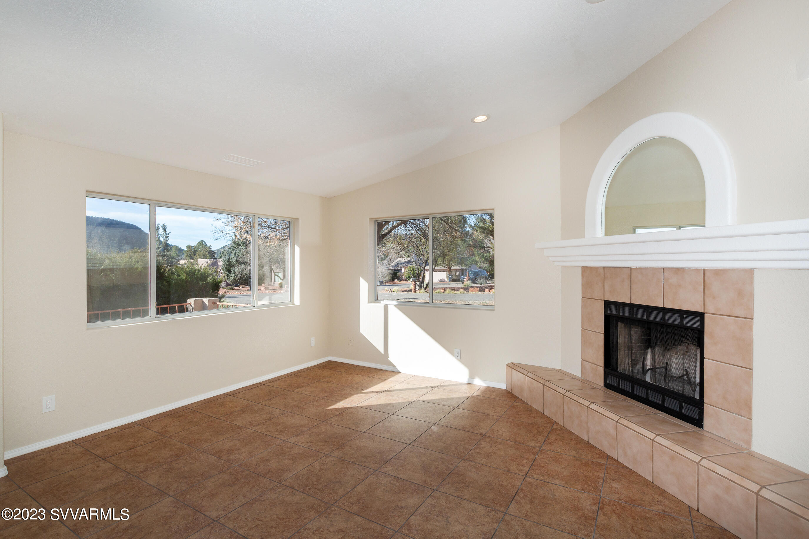 60 Vultee Road Sedona, AZ 86351 - Photo 15 of 38 Living Room