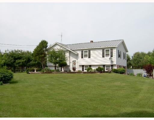 355 River Road Madison, ME 04950 - Photo 1 of 8 Exterior Front.