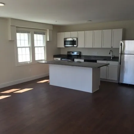 $2,300 | 89 Main Street, Unit 9, Andover, MA 01810