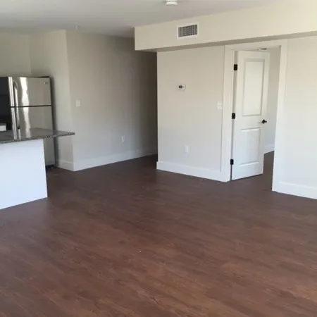 $2,300 | 89 Main Street, Unit 9, Andover, MA 01810