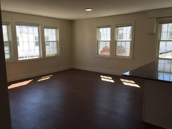 $2,300 | 89 Main Street, Unit 9, Andover, MA 01810