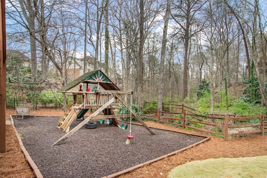 1106 Byrnwyck Road Northeast Brookhaven, GA 30319 - Photo 25 of 41