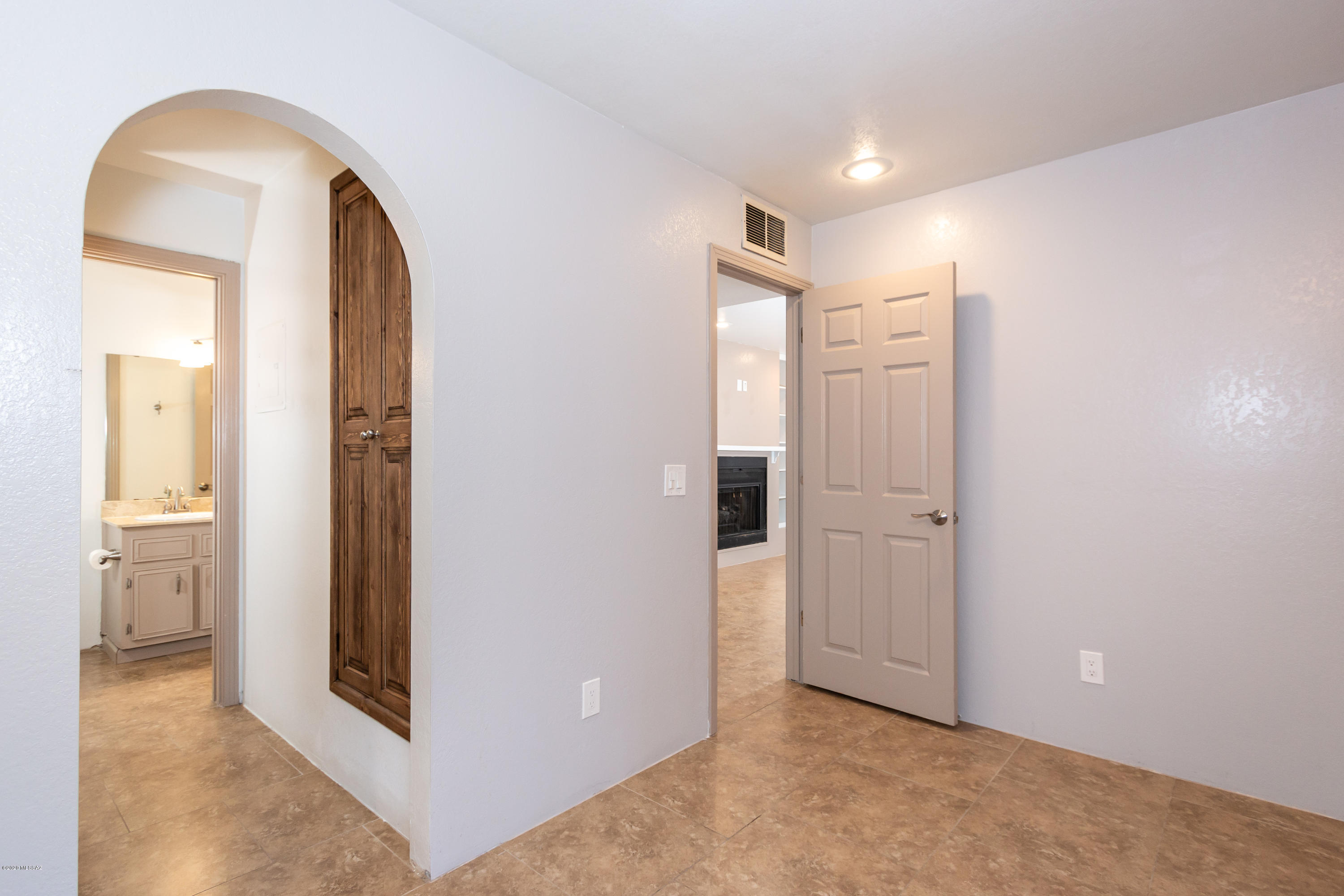 8255 North Oracle Road, Unit 108 Tucson, AZ 85704 - Photo 23 of 30 Gallery Image 23