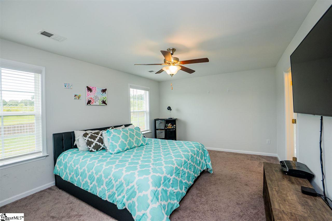 409 North Ivestor Court Inman, SC 29349 - Photo 8 of 17 Gallery Image 8