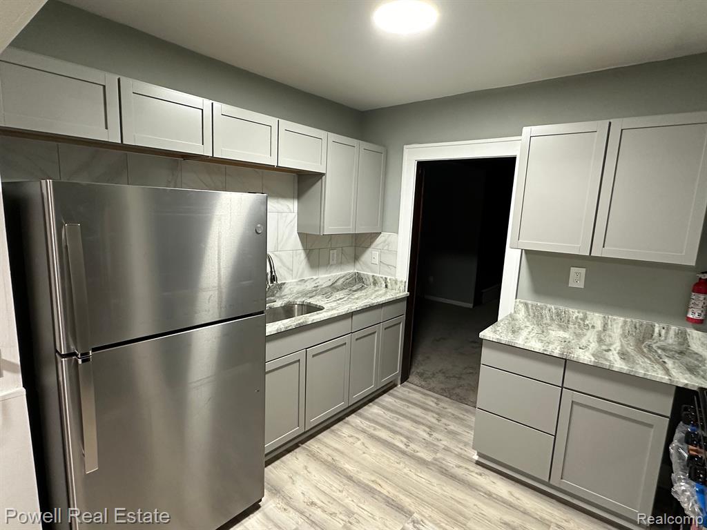 400 Broadway Street Pontiac, MI 48342 - Photo 8 of 24
