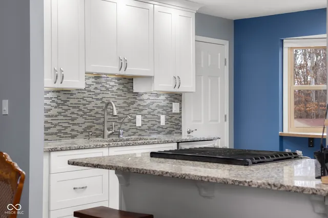 $299,900 | 641 Terrace Lake Drive, Columbus, IN 47201