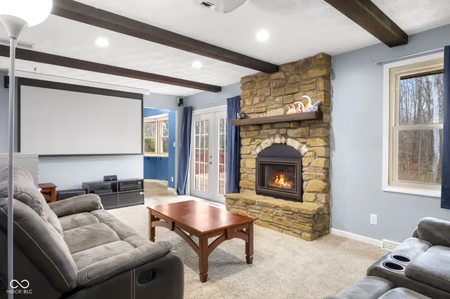 $299,900 | 641 Terrace Lake Drive, Columbus, IN 47201