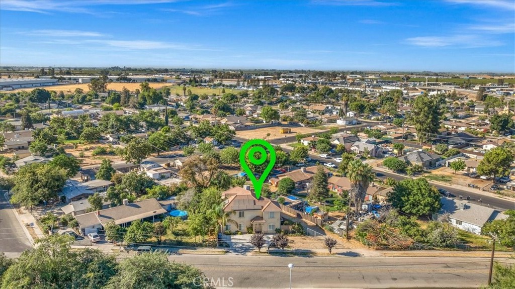 3271 East Muscat Avenue Fresno, CA 93725 - Photo 44 of 53 an aerial view of a city