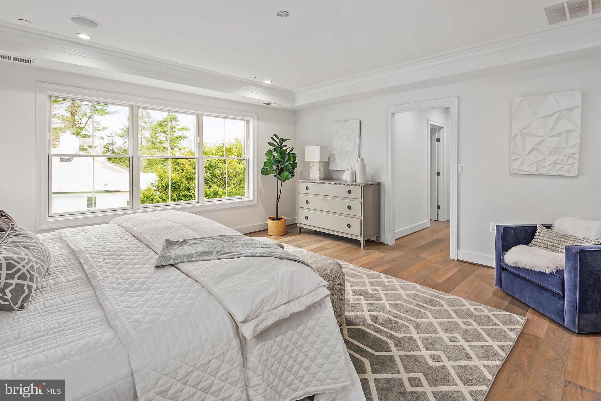 9006 Brierly Road Chevy Chase, MD 20815 - Photo 25 of 45