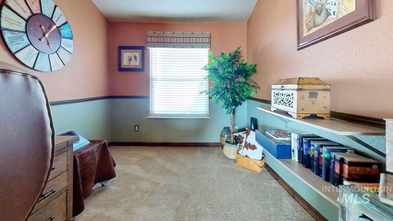 811 14th Street Clarkston, WA 99403 - Photo 24 of 50 Office space featuring baseboards and light colored carpet