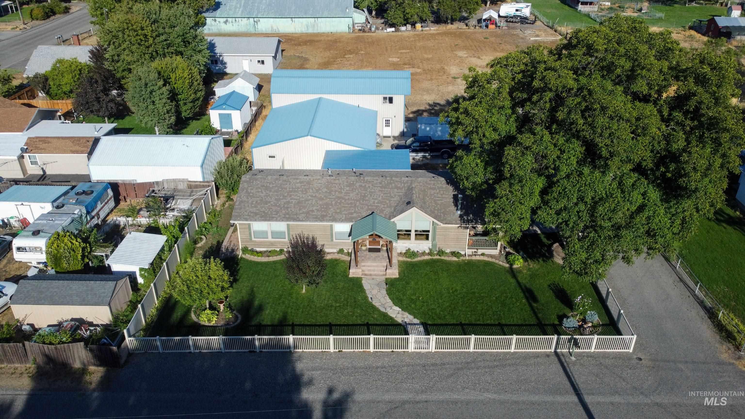 811 14th Street Clarkston, WA 99403 - Photo 4 of 50 Drone / aerial view