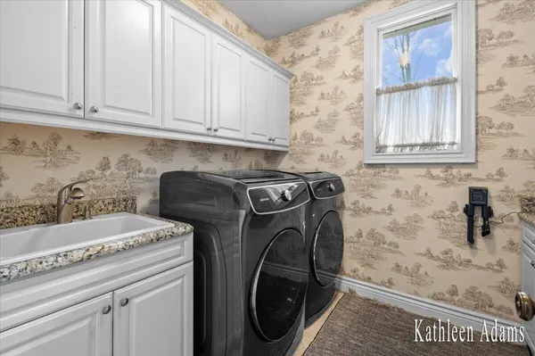 $825,000 | 6245 Dublin Drive, Stanwood, MI 49346