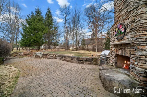 $825,000 | 6245 Dublin Drive, Stanwood, MI 49346