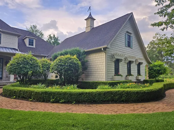 $825,000 | 6245 Dublin Drive, Stanwood, MI 49346