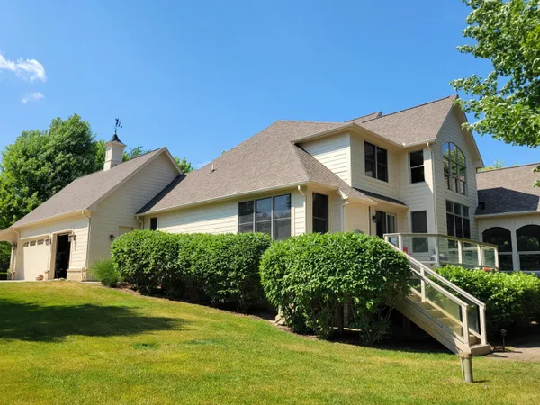 $825,000 | 6245 Dublin Drive, Stanwood, MI 49346