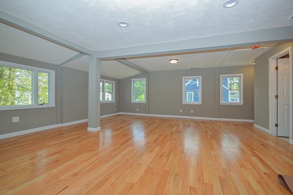 86 Derby Road Melrose, MA 02176 - Photo 15 of 17 Gallery Image 15