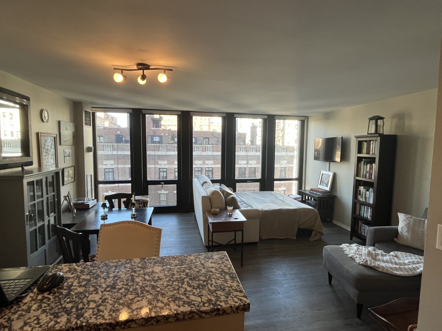 1 East Scott Street, Unit 1002 Chicago, IL 60610 - Photo 4 of 15