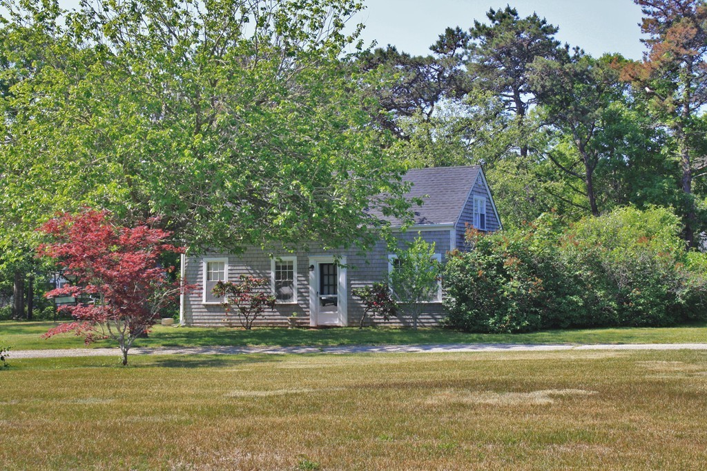94 Uncle Barneys Road Dennis, MA 02670 - Photo 3 of 30 Gallery Image 3