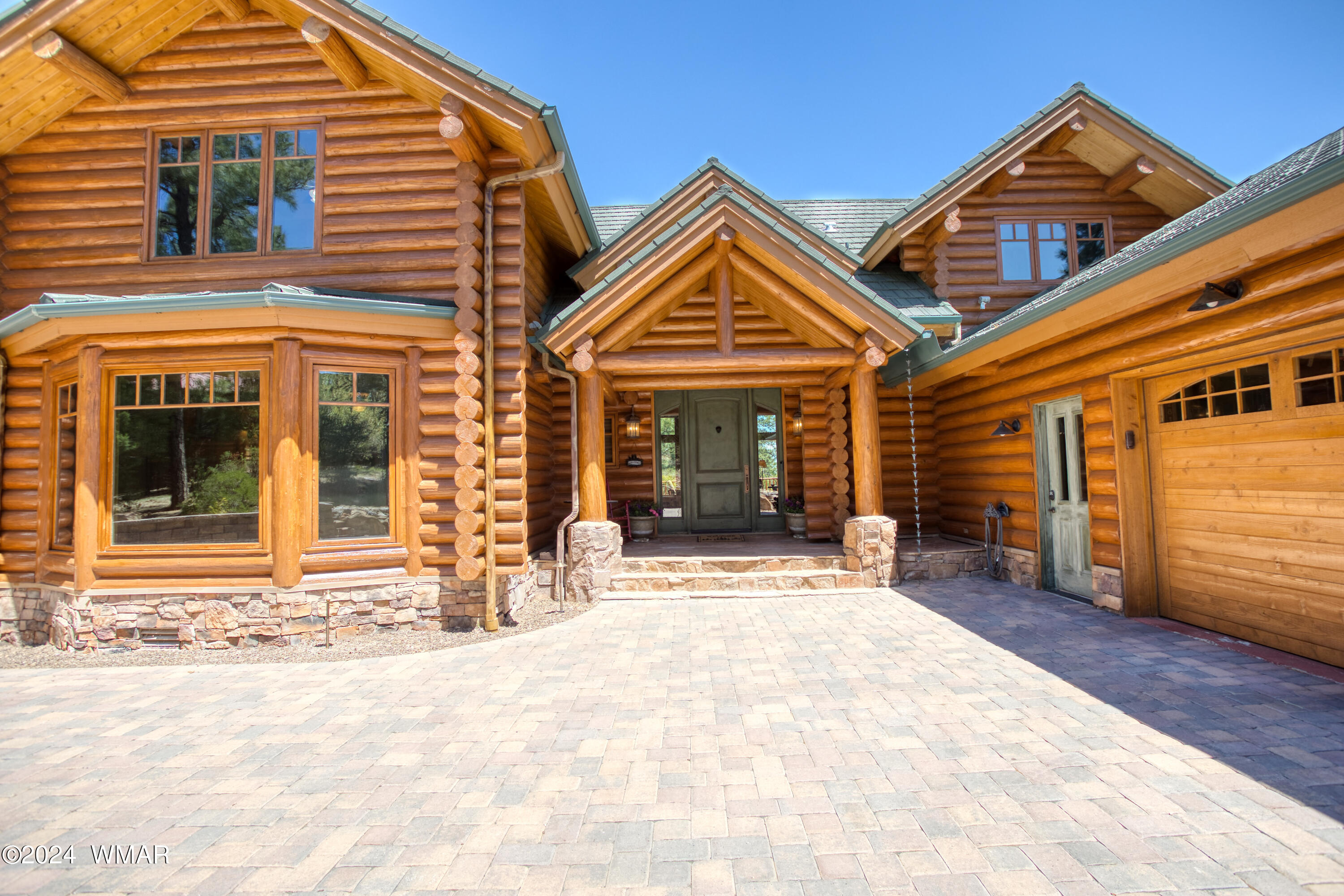 4281 Shaggy Bark Road Show Low, AZ 85901 - Photo 11 of 84 Full log cabin