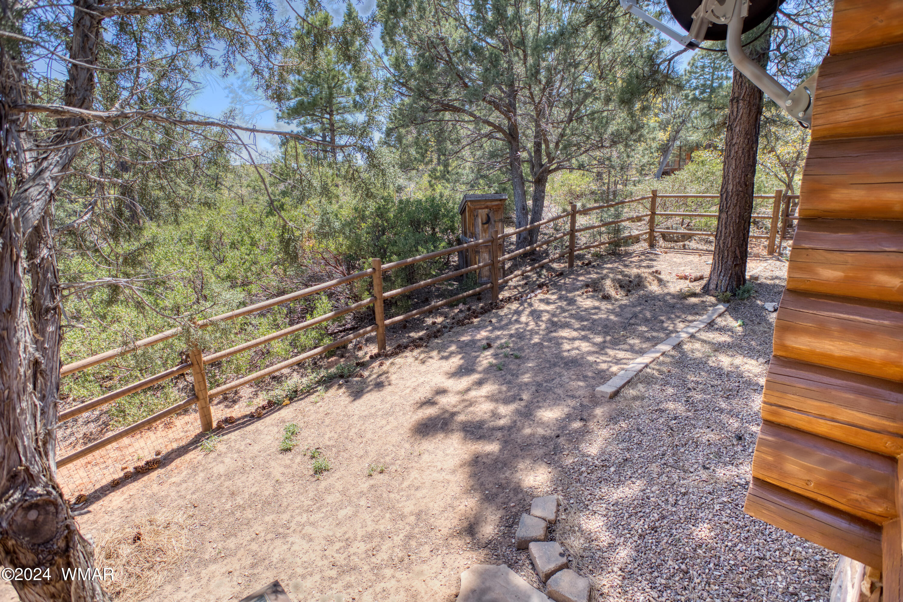 4281 Shaggy Bark Road Show Low, AZ 85901 - Photo 66 of 84 DOG RUN