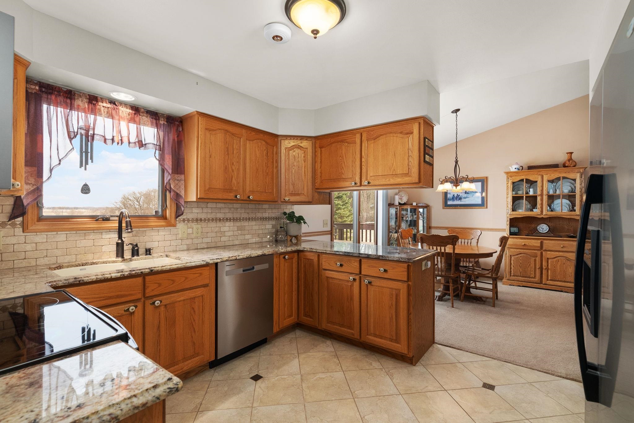 9620 West Topp Road Evansville, WI 53536 - Photo 13 of 46