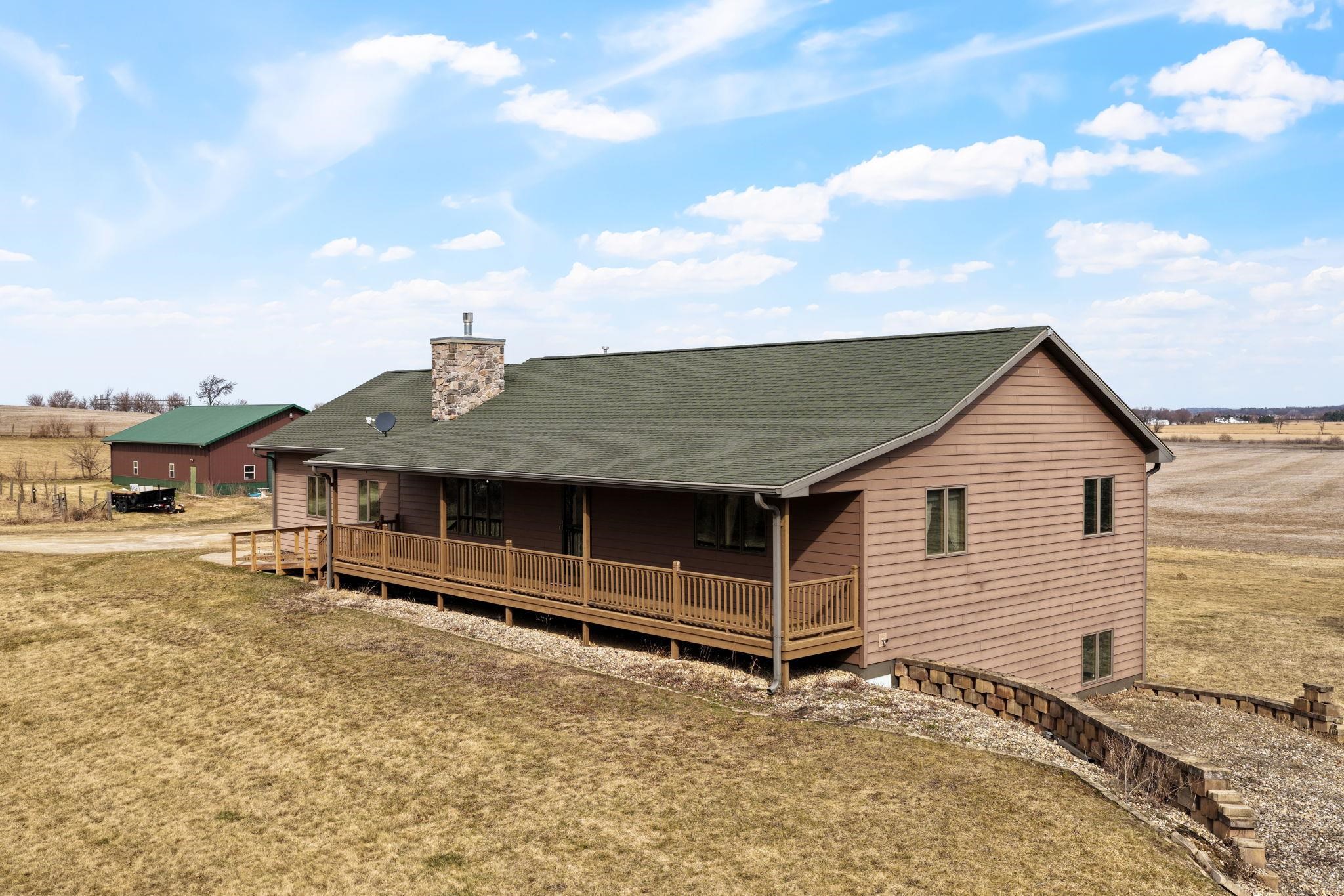 9620 West Topp Road Evansville, WI 53536 - Photo 2 of 46