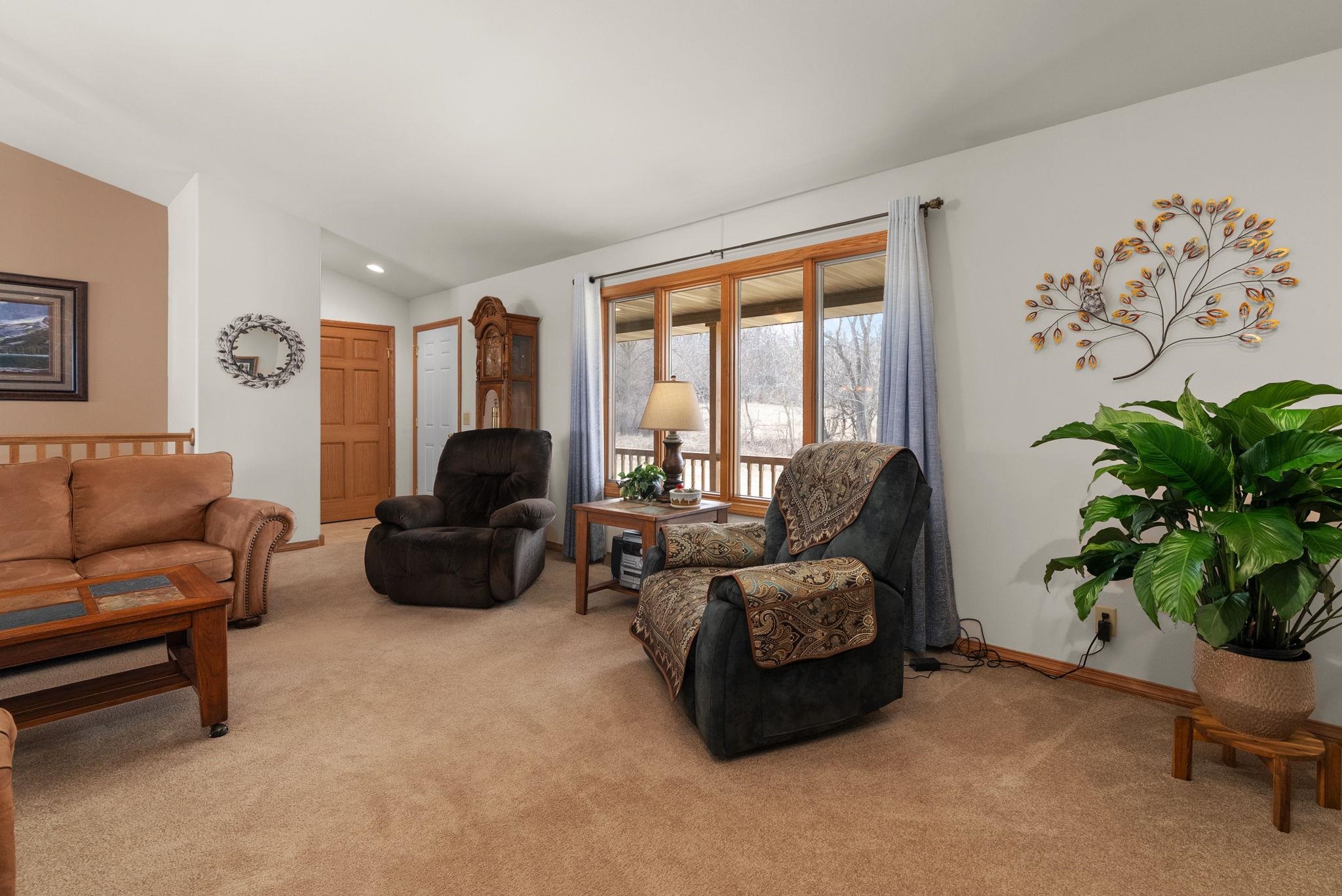 9620 West Topp Road Evansville, WI 53536 - Photo 9 of 46