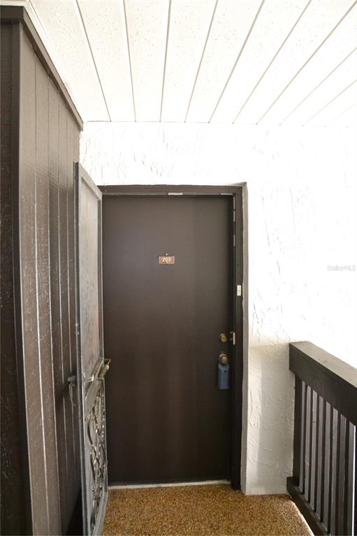 3269 South Beneva Road, Unit 203 Sarasota, FL 34232 - Photo 3 of 32