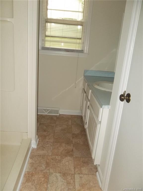 8201 Barncliff Road Charlotte, NC 28227 - Photo 4 of 6 Gallery Image 4