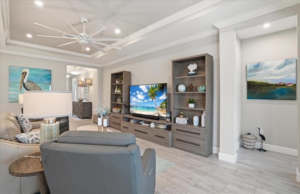 4531 Crestpoint Way Palmetto, FL 34221 - Photo 18 of 82