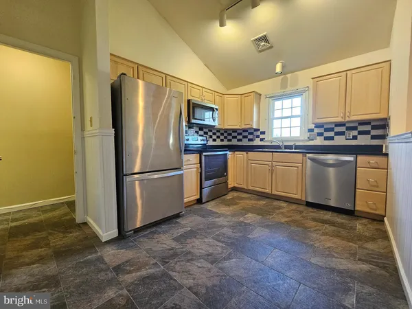 $230,000 | 3257 Garfield Avenue, Reading, PA 19605