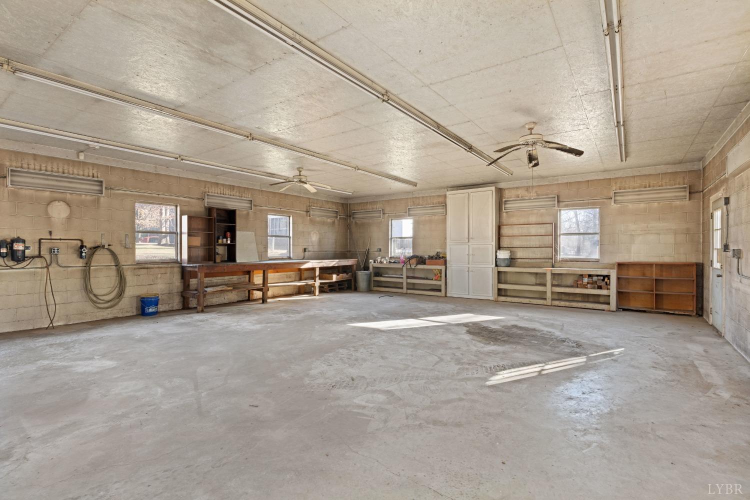 802 Izaak Walton Road Amherst, VA 24521 - Photo 27 of 35 Gallery Image 27