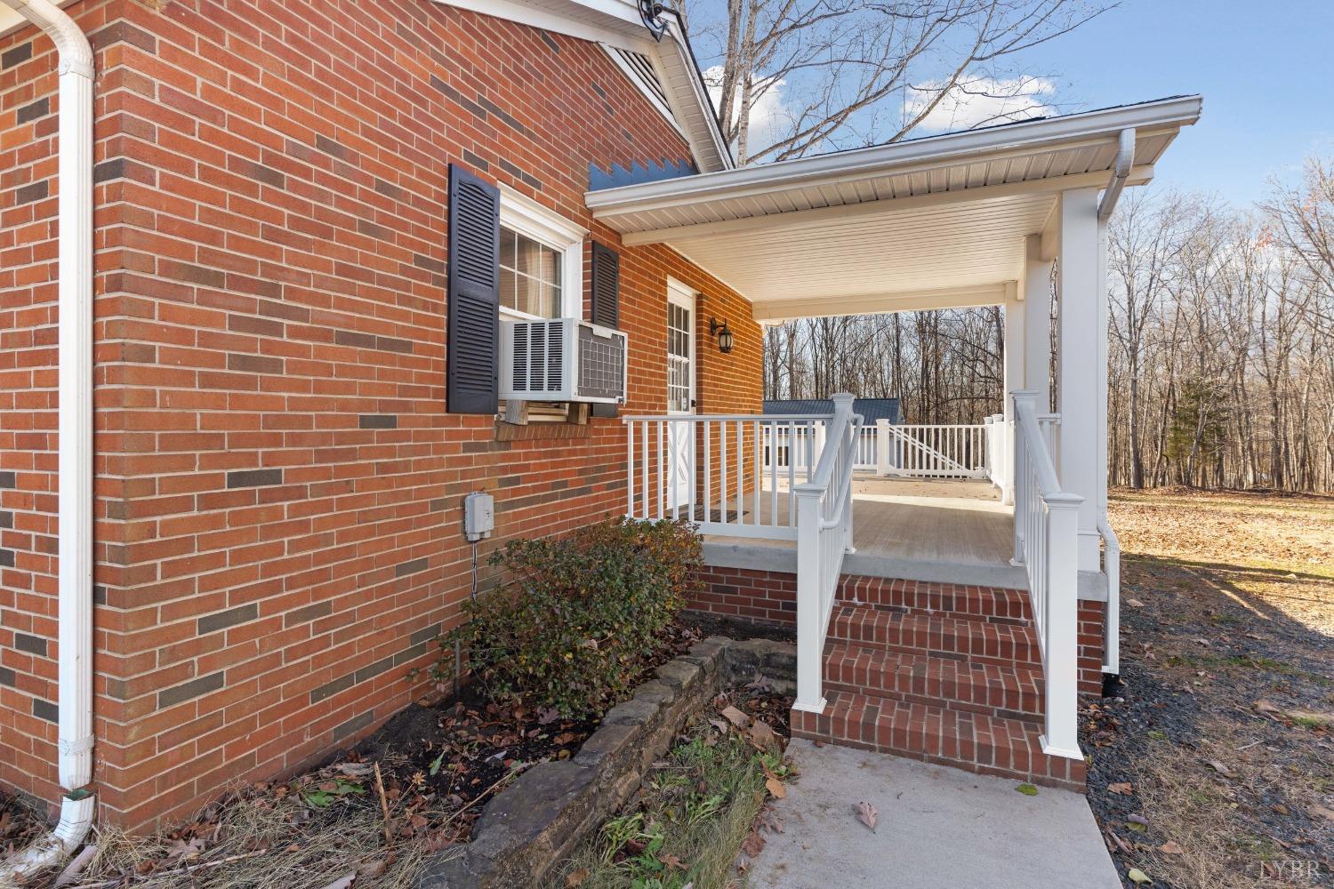 802 Izaak Walton Road Amherst, VA 24521 - Photo 29 of 35 Gallery Image 29