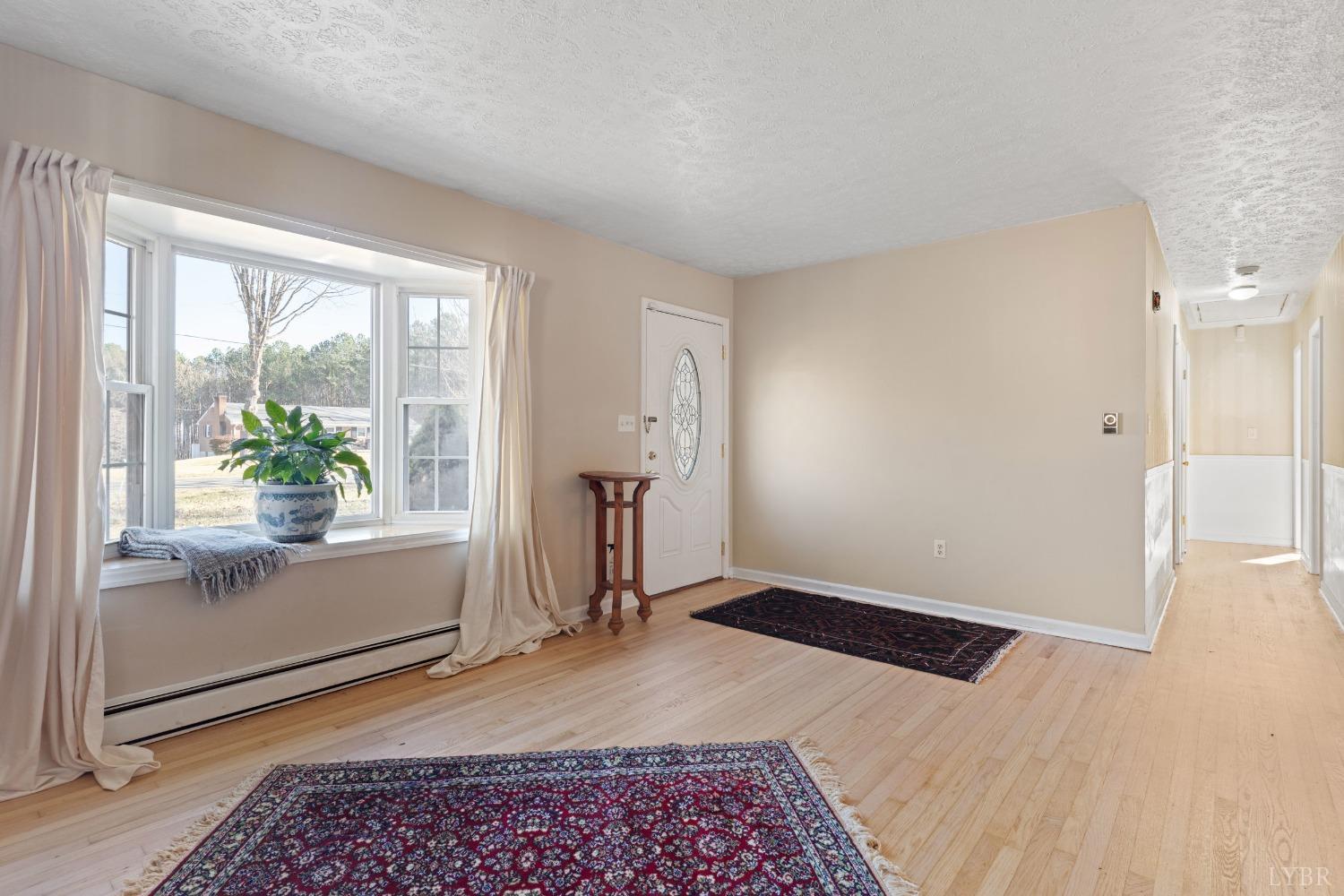 802 Izaak Walton Road Amherst, VA 24521 - Photo 6 of 35 Gallery Image 6