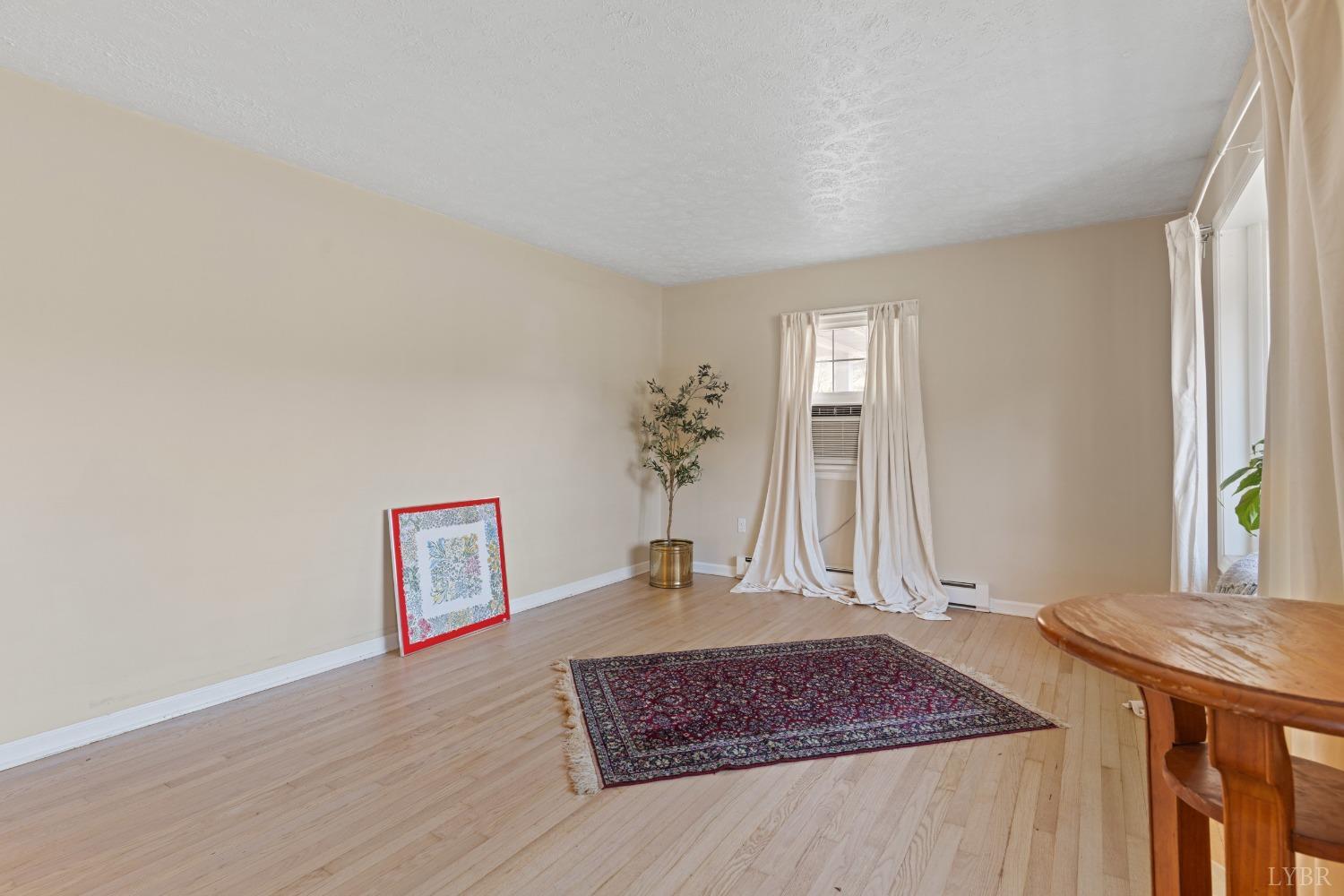 802 Izaak Walton Road Amherst, VA 24521 - Photo 7 of 35 Gallery Image 7