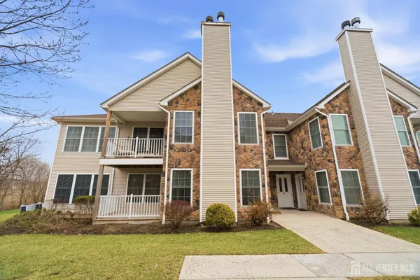 $425,000 | 116 Chariot Court, Piscataway, NJ 08854