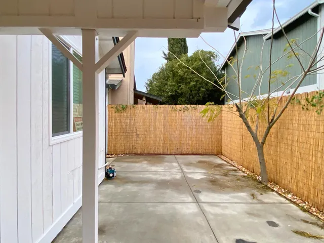 $2,695 | 960 Waylinn Lane, Tracy, CA 95376