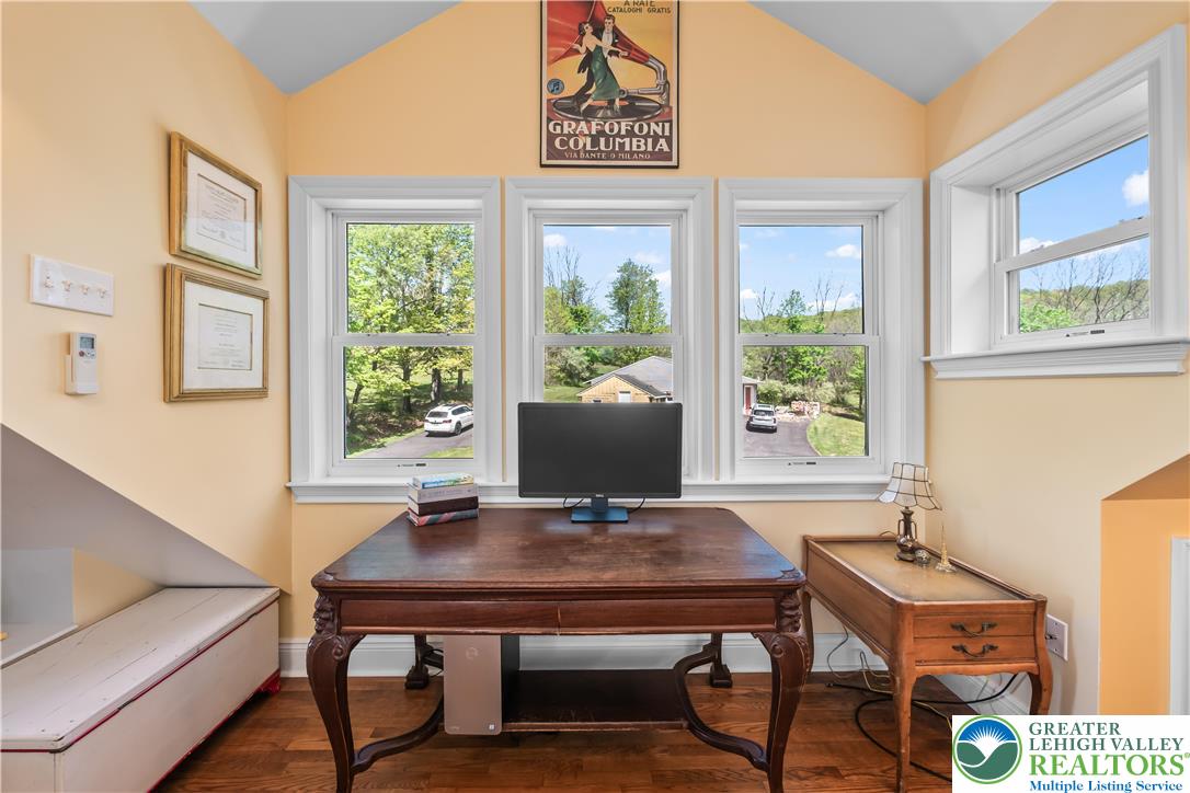1072 5 Points Richmond Road Bangor, PA 18013 - Photo 52 of 66 a view of a workspace with a window