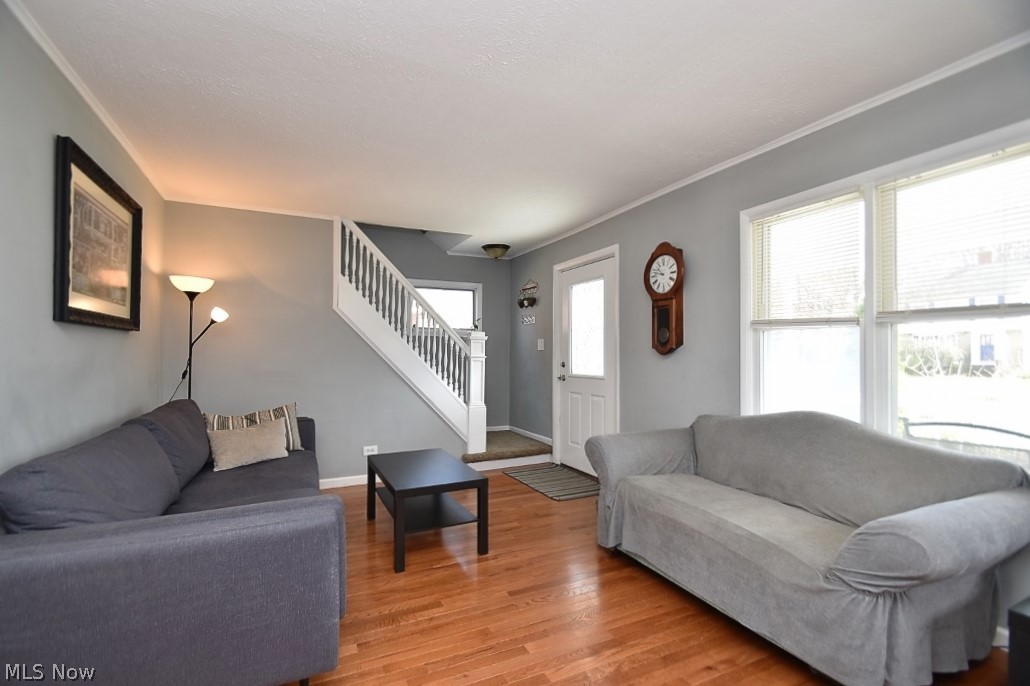 2472 Queenston Road Cleveland, OH 44118 - Photo 5 of 34 Gallery Image 5