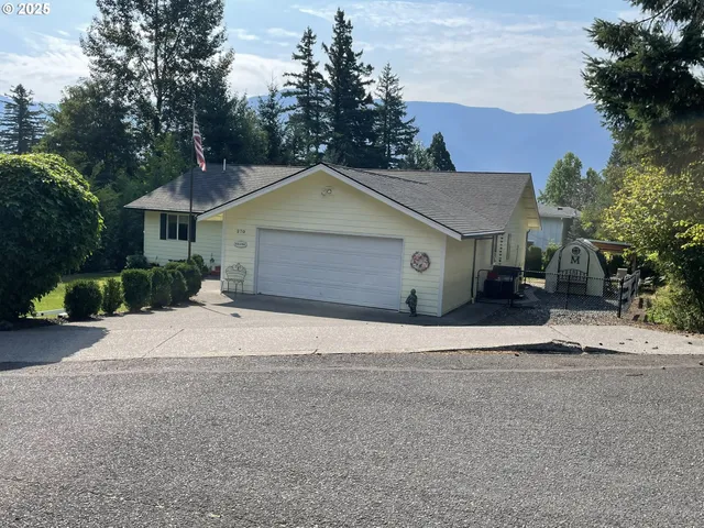$579,000 | 270 Northwest Bulldog Drive, Stevenson, WA 98648