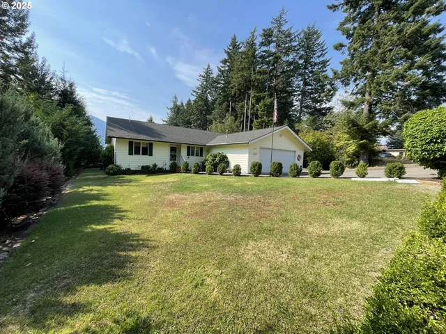 $579,000 | 270 Northwest Bulldog Drive, Stevenson, WA 98648