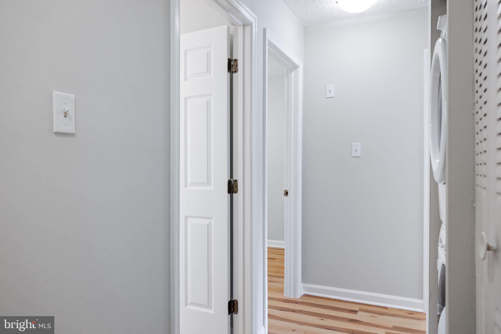 2389 Southgate Square Reston, VA 20191 - Photo 26 of 56 a view of a bathroom