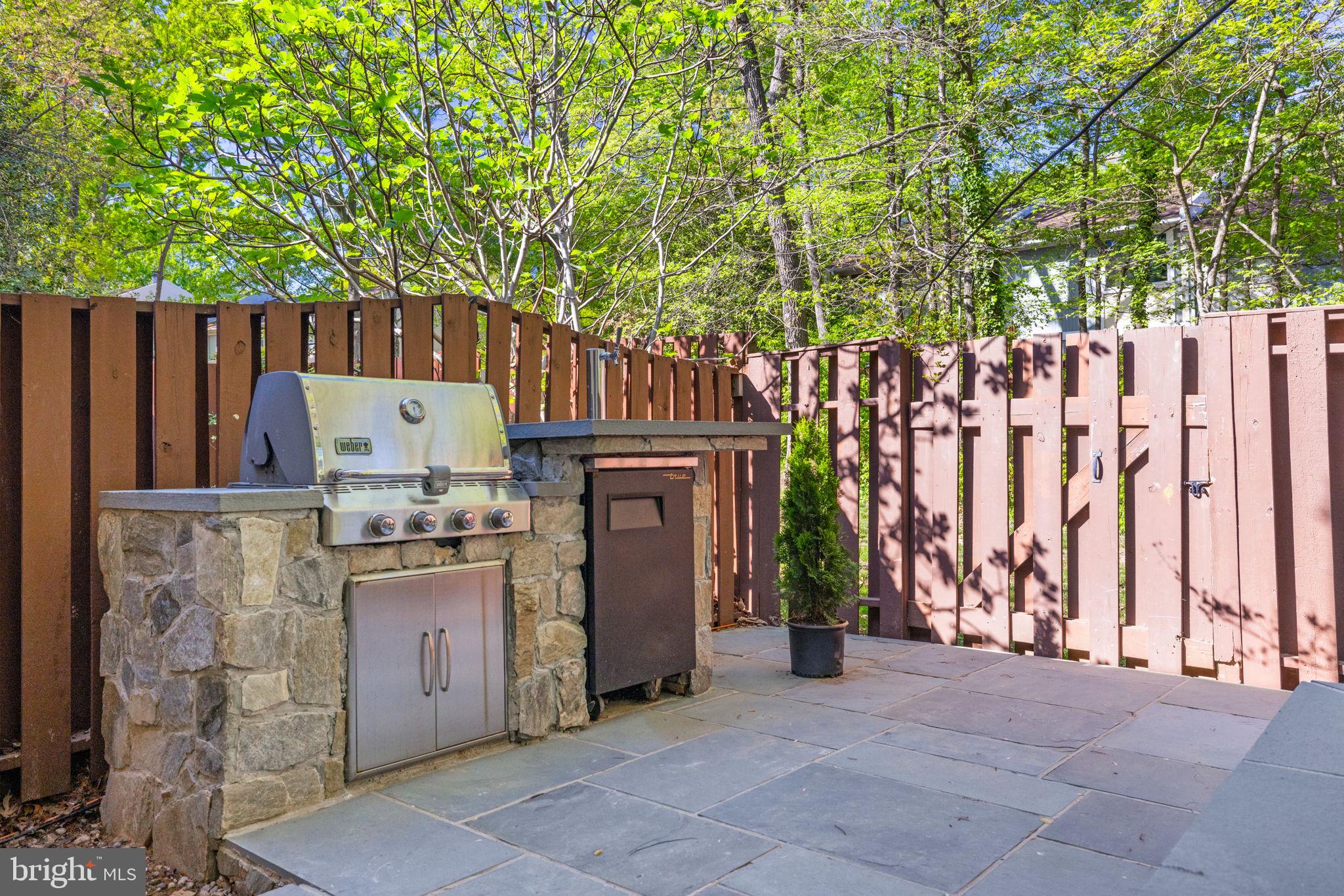 2389 Southgate Square Reston, VA 20191 - Photo 42 of 56