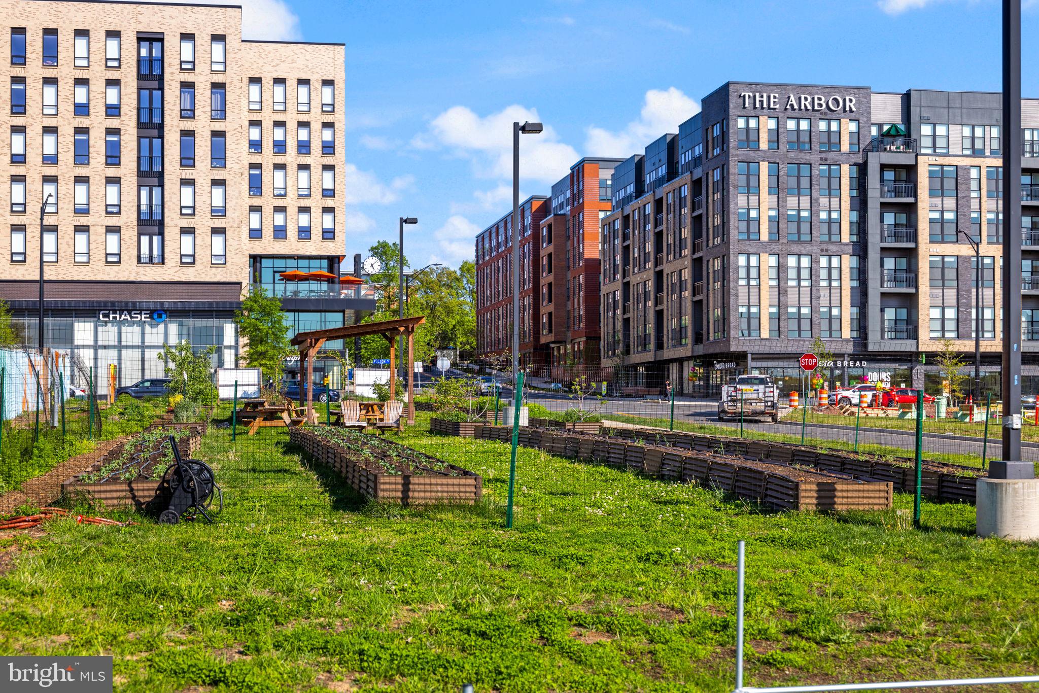 2389 Southgate Square Reston, VA 20191 - Photo 52 of 56