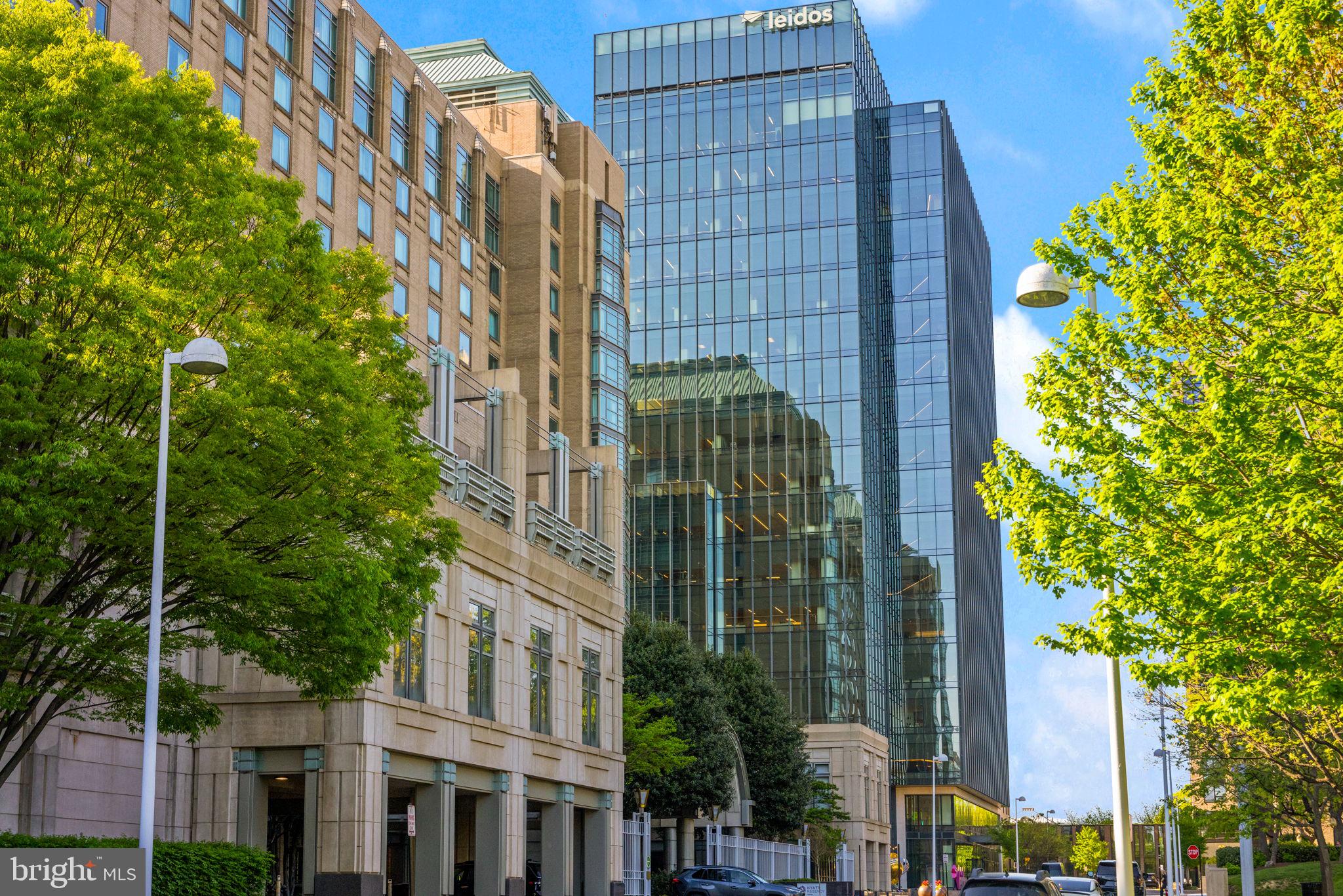 2389 Southgate Square Reston, VA 20191 - Photo 54 of 56 a view of a multi story building