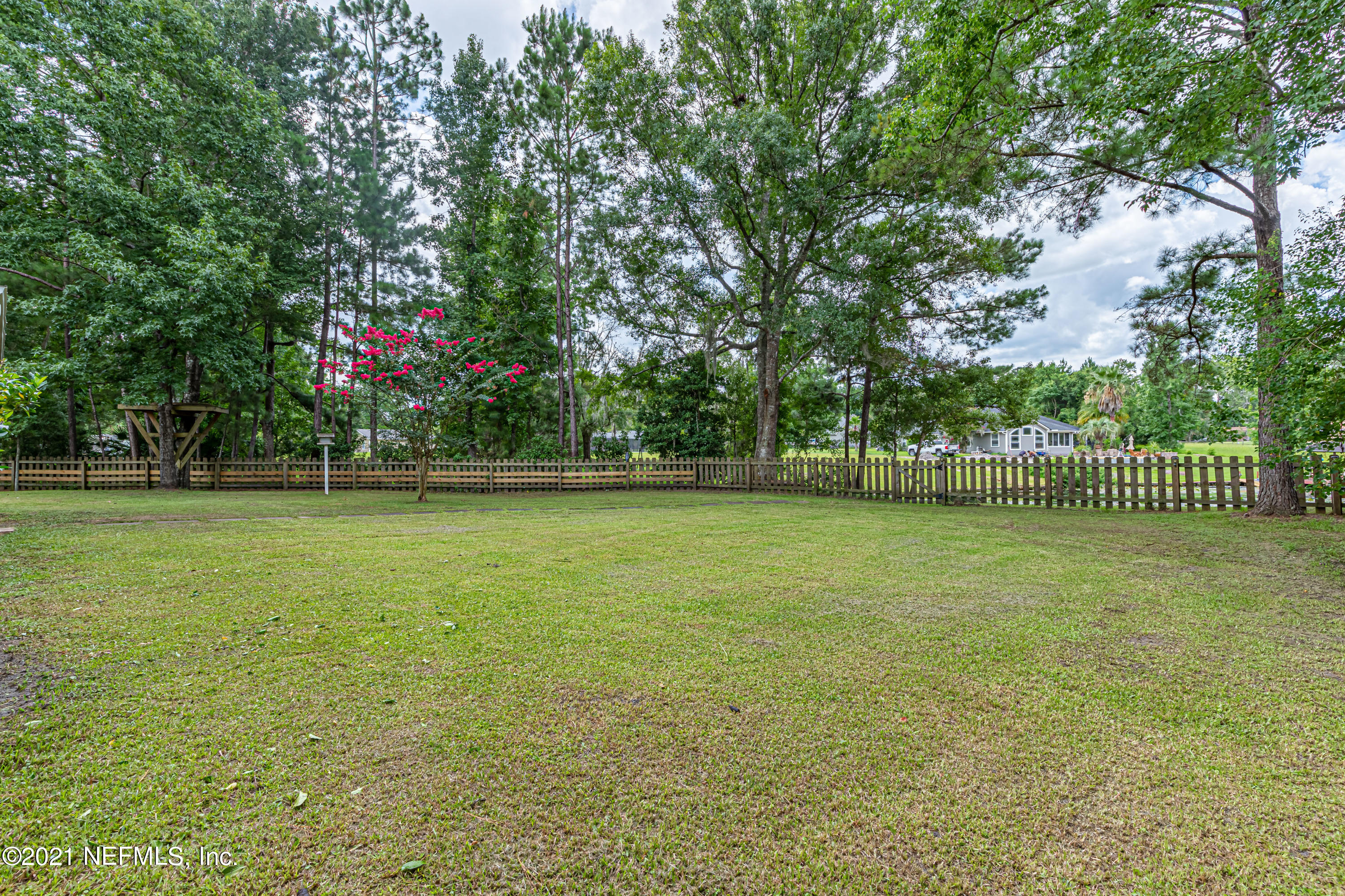 184 Circuit Rider Road Green Cove Springs, FL 32043 - Photo 44 of 58 a view of a park with large trees